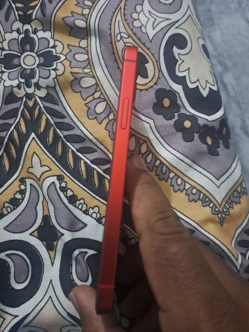 Apple iPhone 12 3