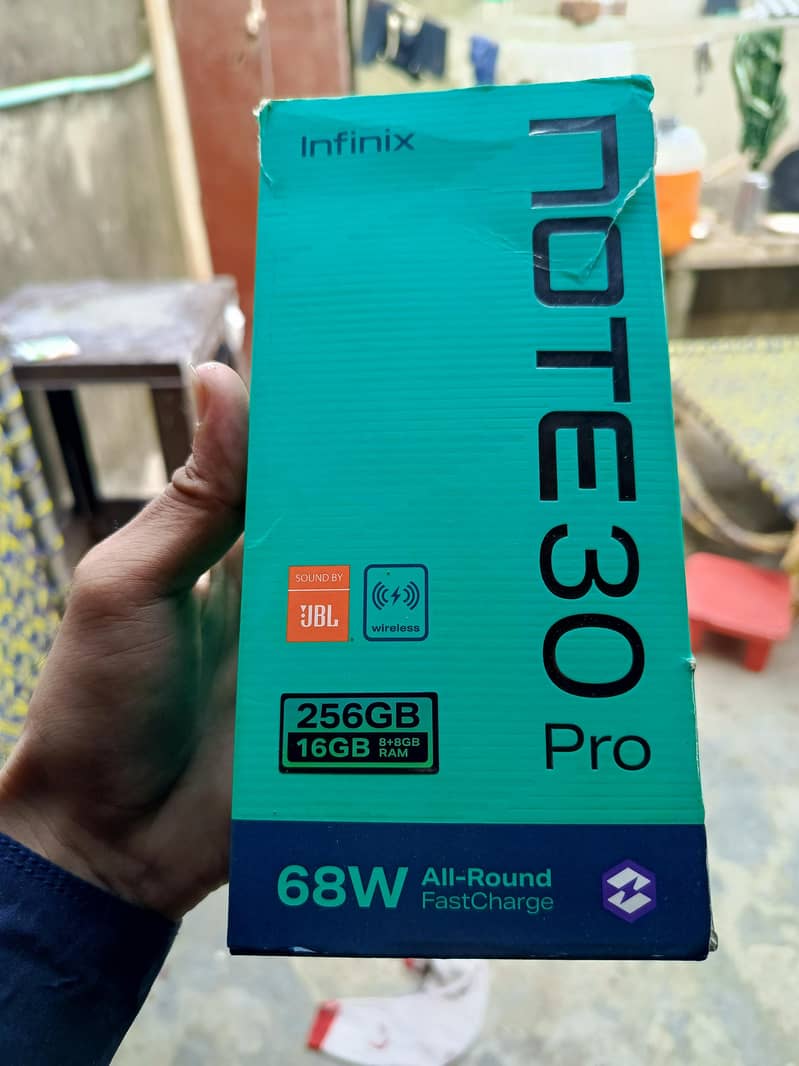 Infinix Note 30 Pro 4