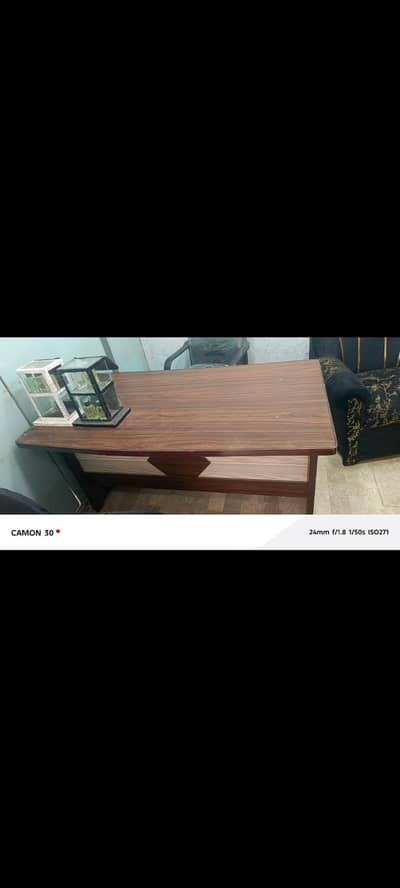 10/9 condition office table