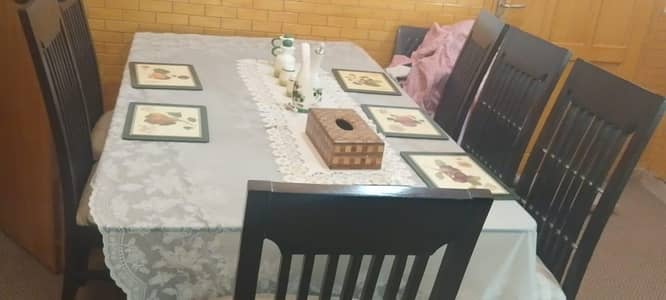 6 seater dining table for sale.