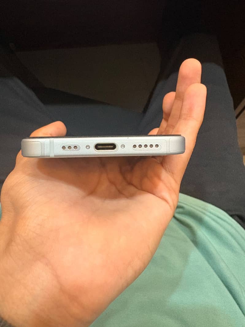 Apple iPhone 15 2