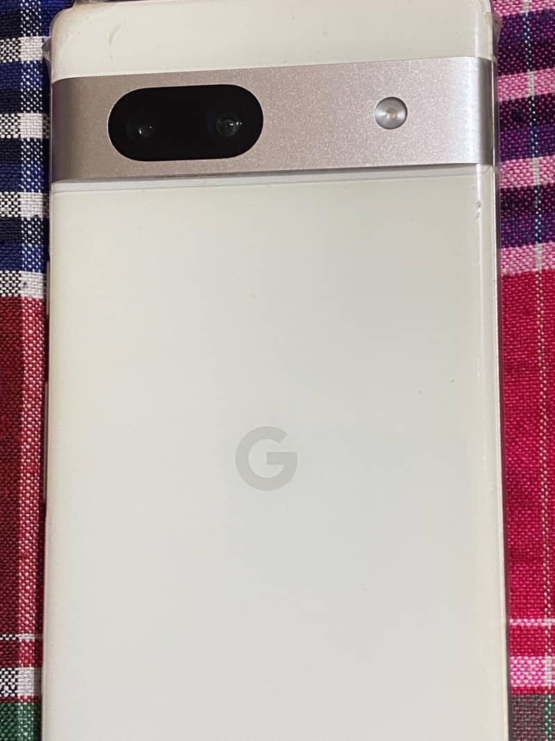 Google Pixel 7a 4