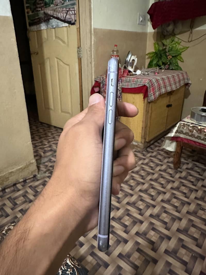 Apple iPhone 11 2