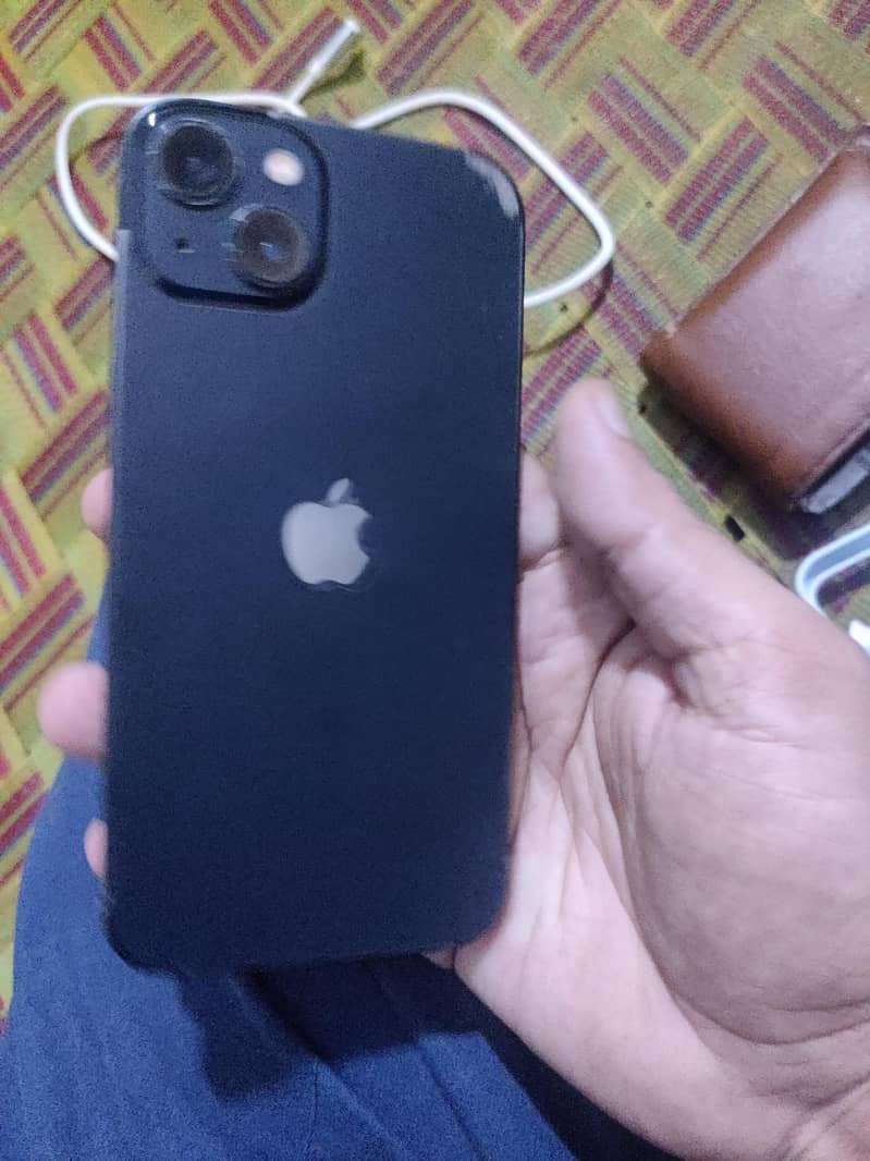 Apple iPhone 13 1
