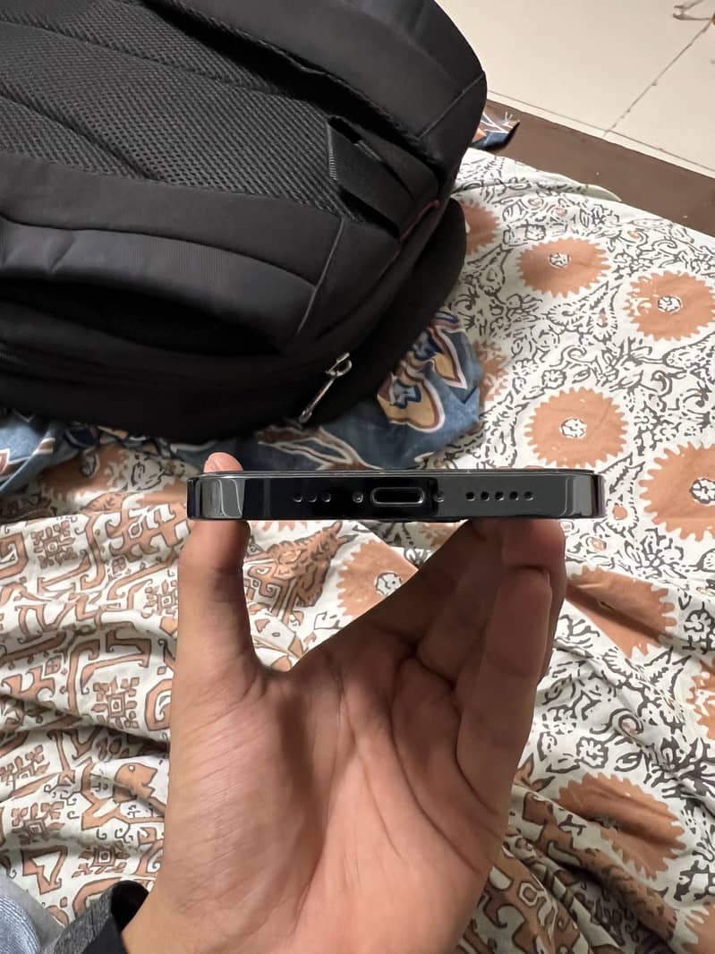 Apple iPhone 12 Pro 1