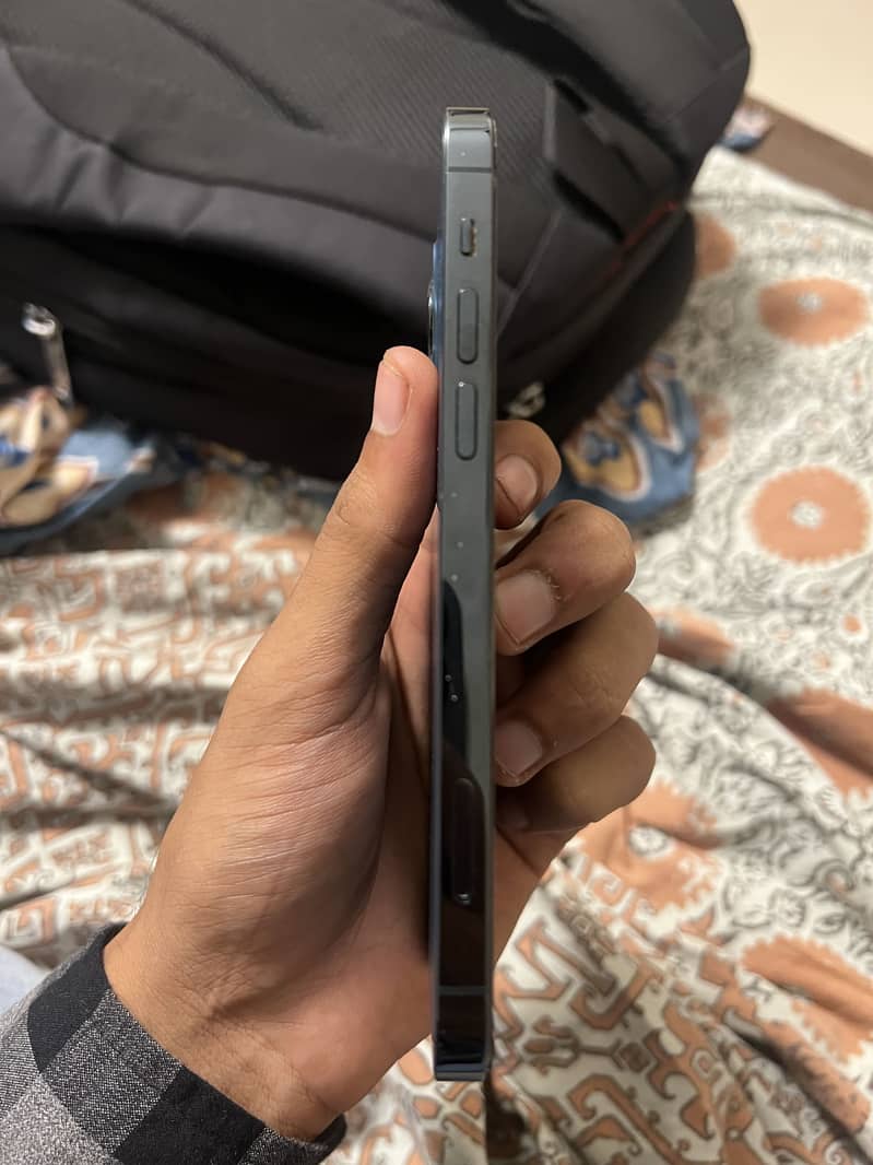 Apple iPhone 12 Pro 9