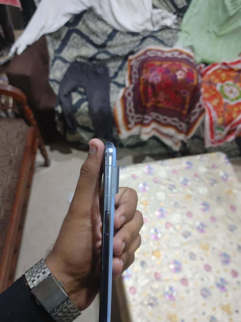 Google Pixel 8 Pro 2