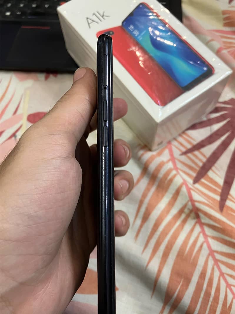 OPPO A1k 4