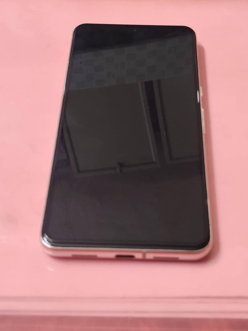 Google Pixel 8 Pro 4