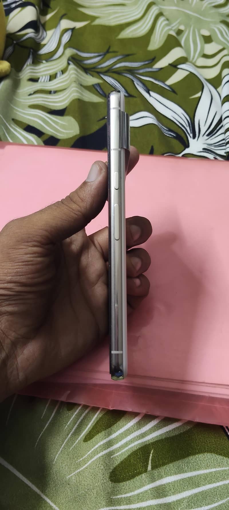 Google Pixel 8 Pro 10