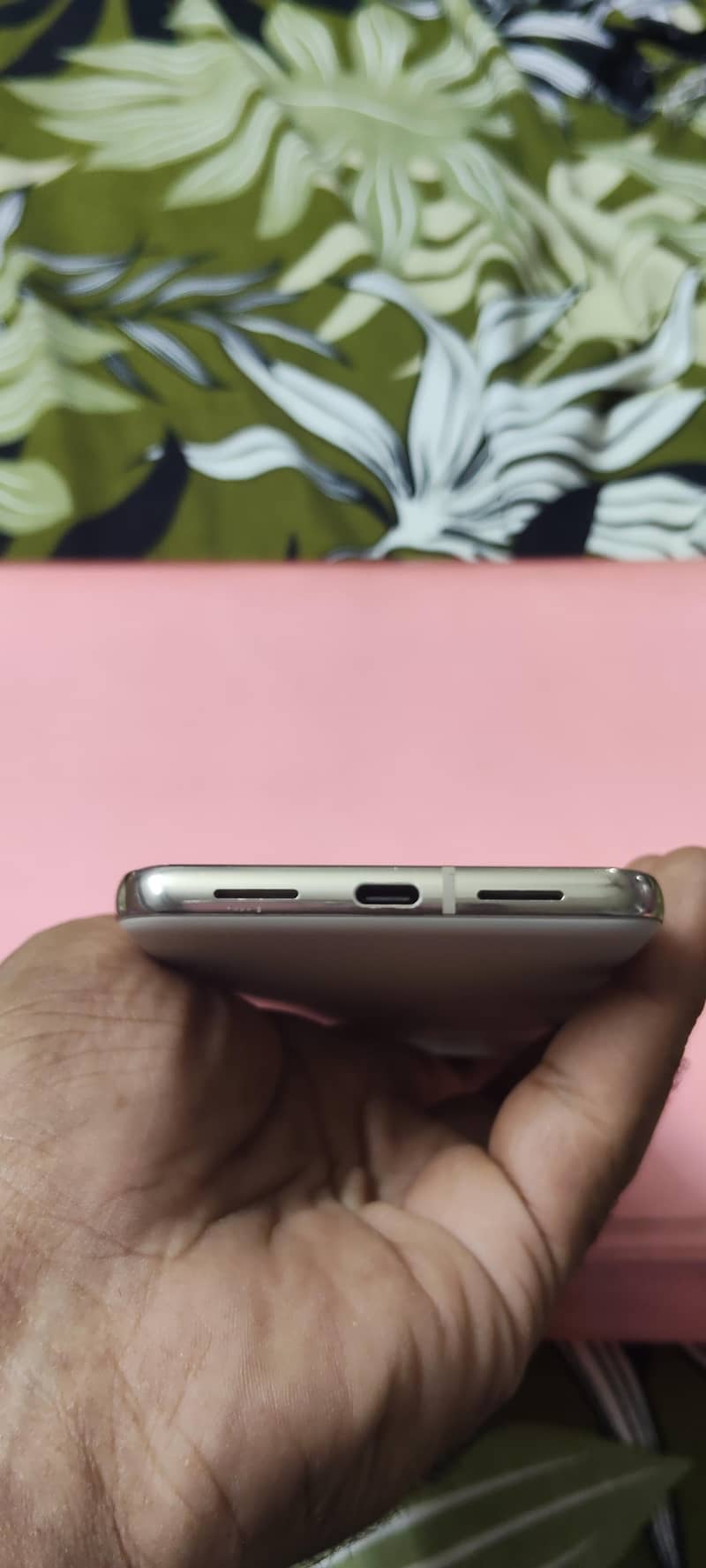 Google Pixel 8 Pro 12