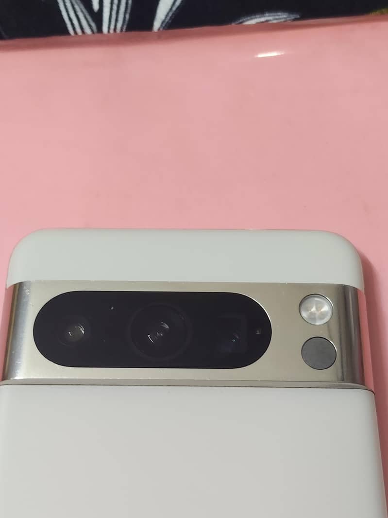 Google Pixel 8 Pro 14