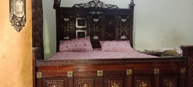 mene apny yeh furniture sale krna ha kisi ko lena ha to rabta kro