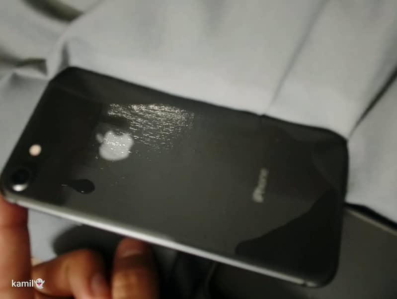 Apple iPhone 8 4