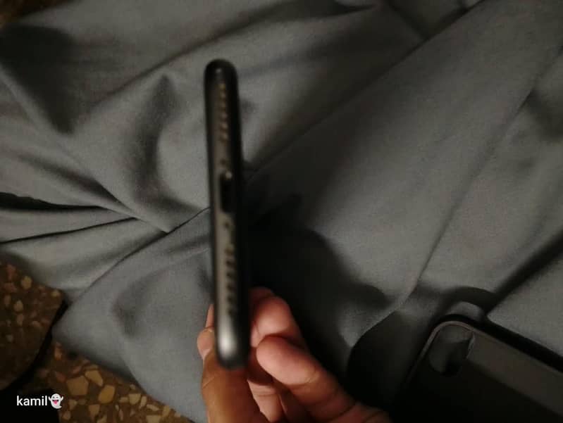 Apple iPhone 8 5