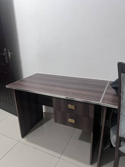 Office tables for sale 4 tables