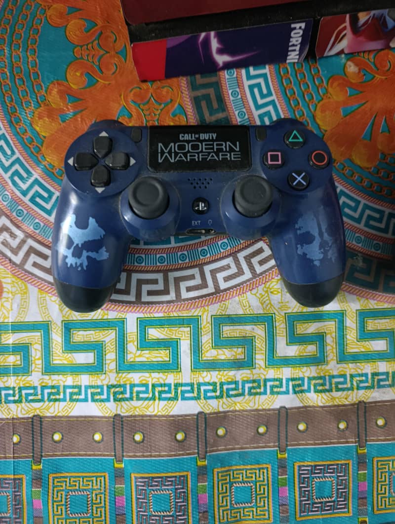 PlayStation 4 4