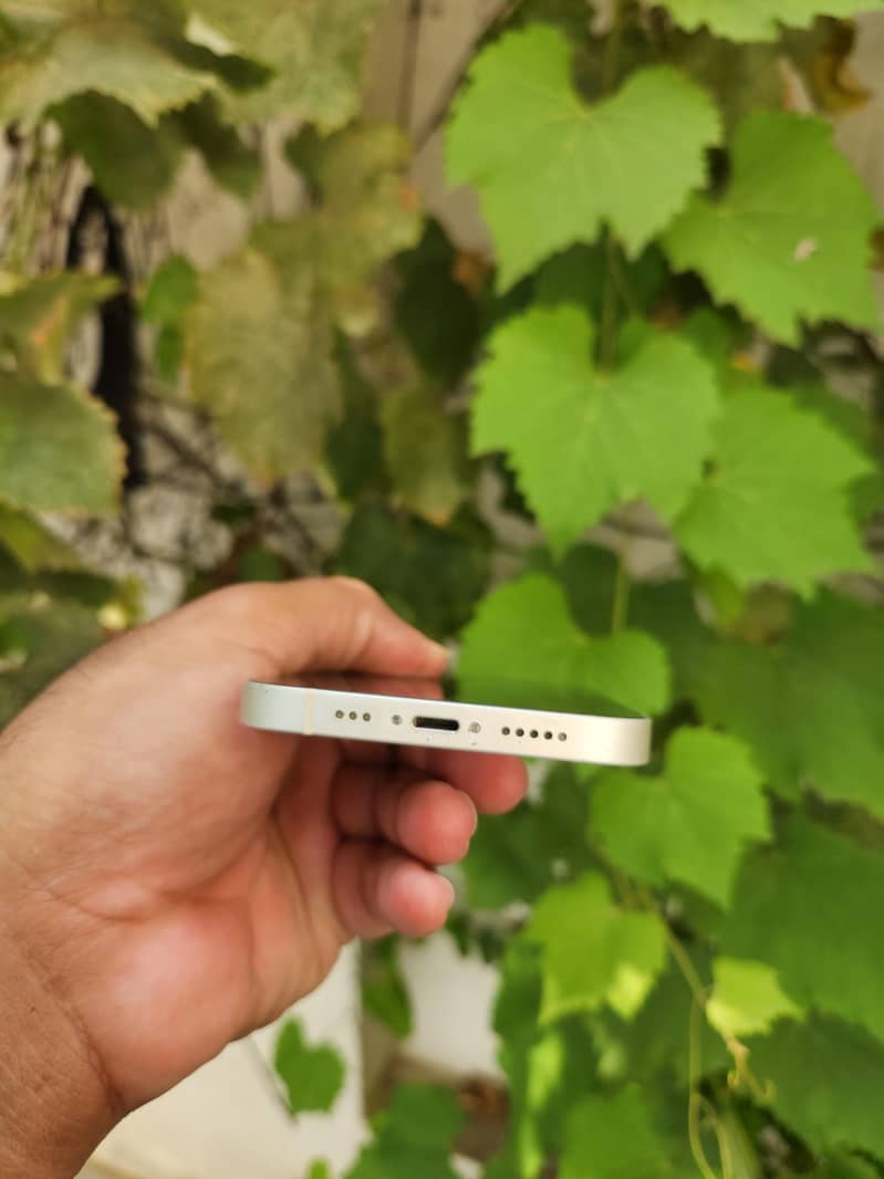 Apple iPhone 13 jv sim 3