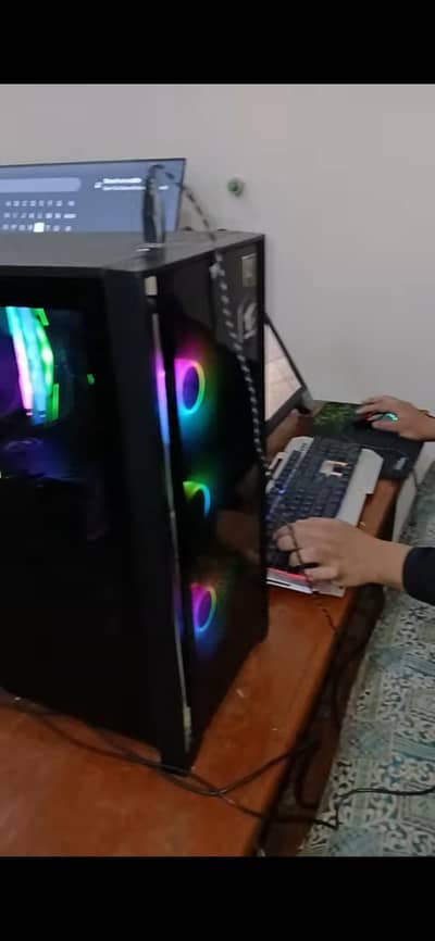 Full Gaming PC Ryzen 7 5800x, MSI RTX 3060 Ti Gaming X Trio.