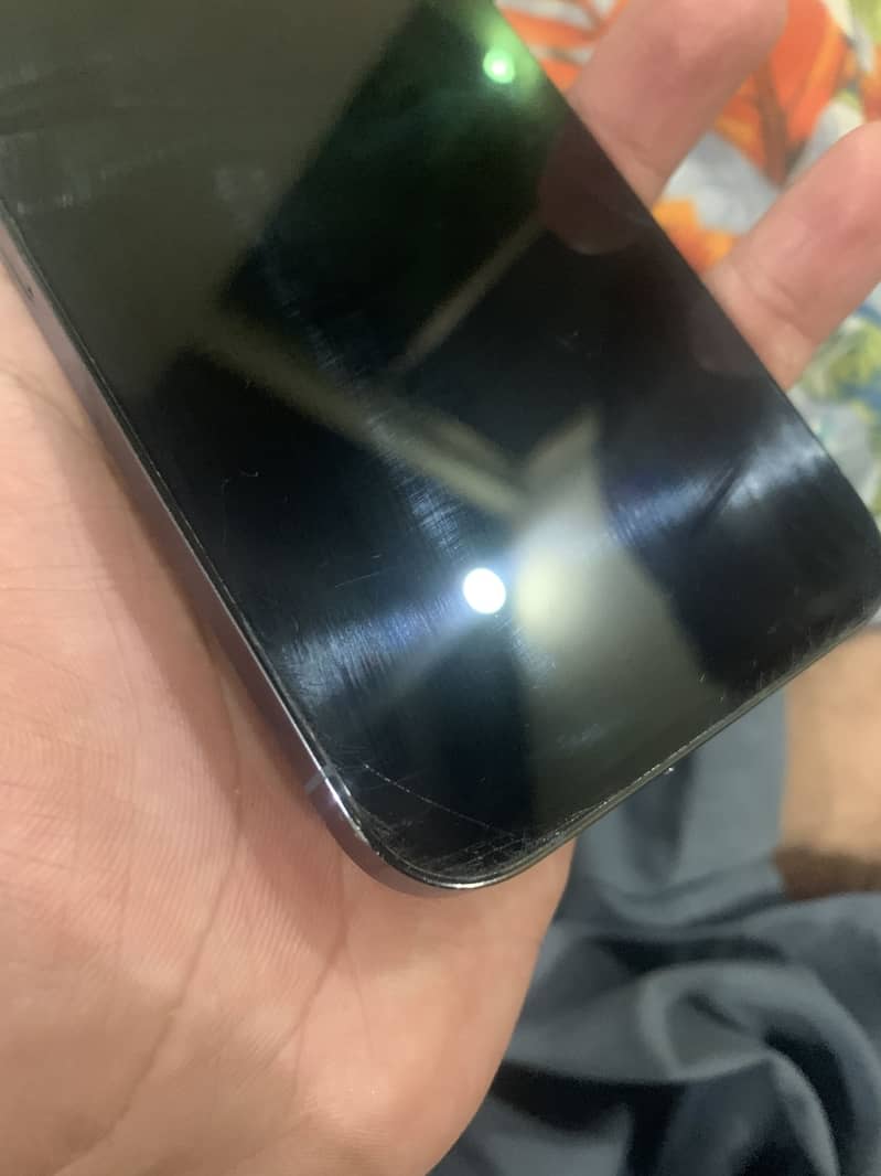 Apple iPhone 13 Pro Max 7