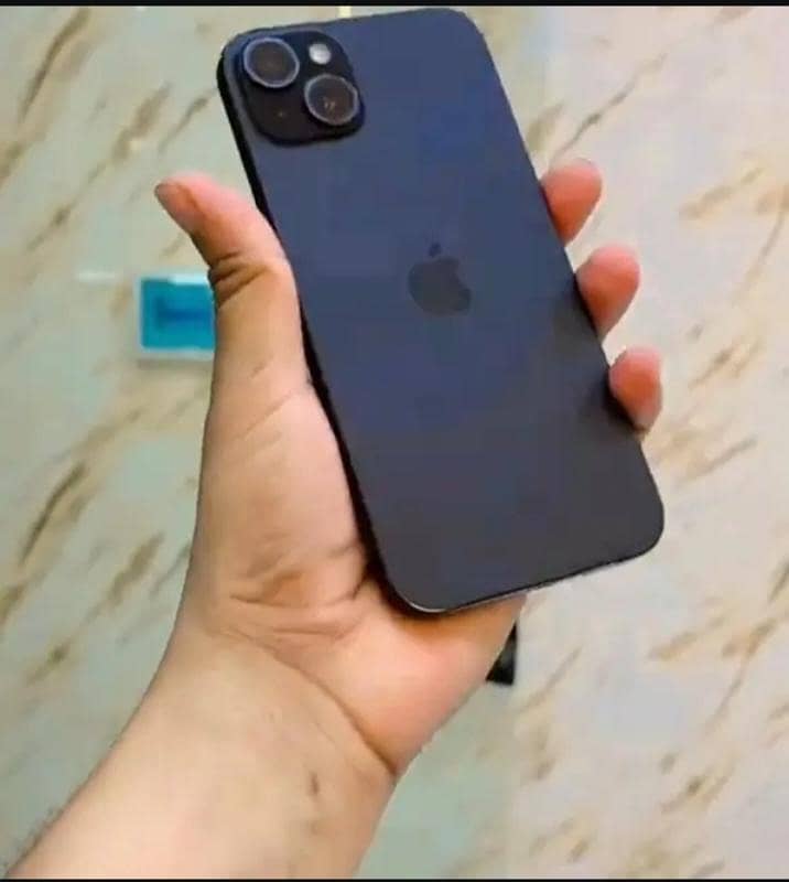 Apple iPhone 15 plus 1