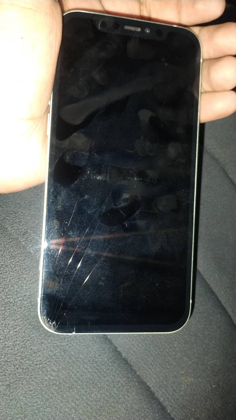 Apple iPhone 12 3