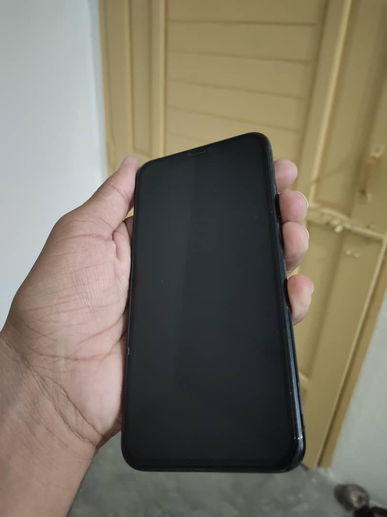 Apple iPhone 11 Pro Max 1