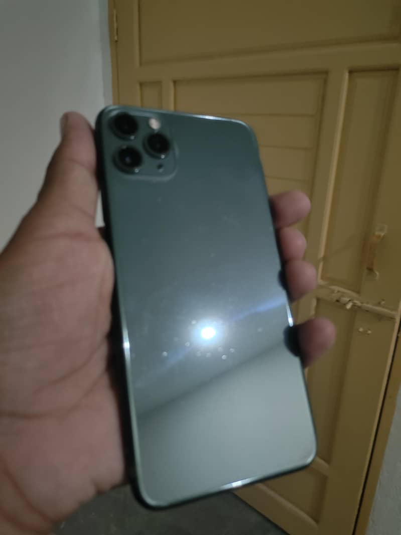 Apple iPhone 11 Pro Max 5