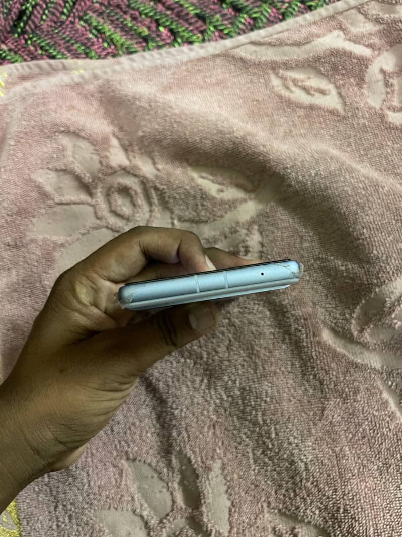 google pixel 7a 3