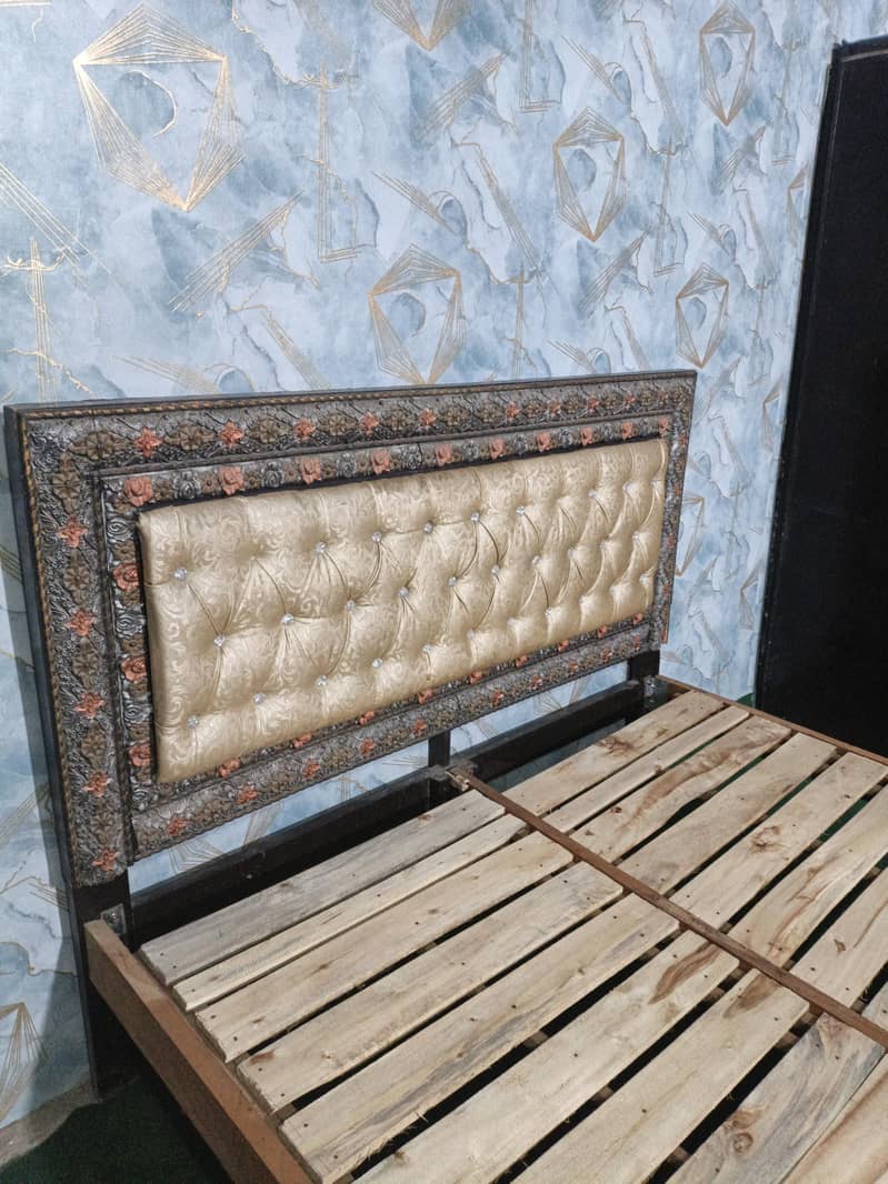 bed for sell 4