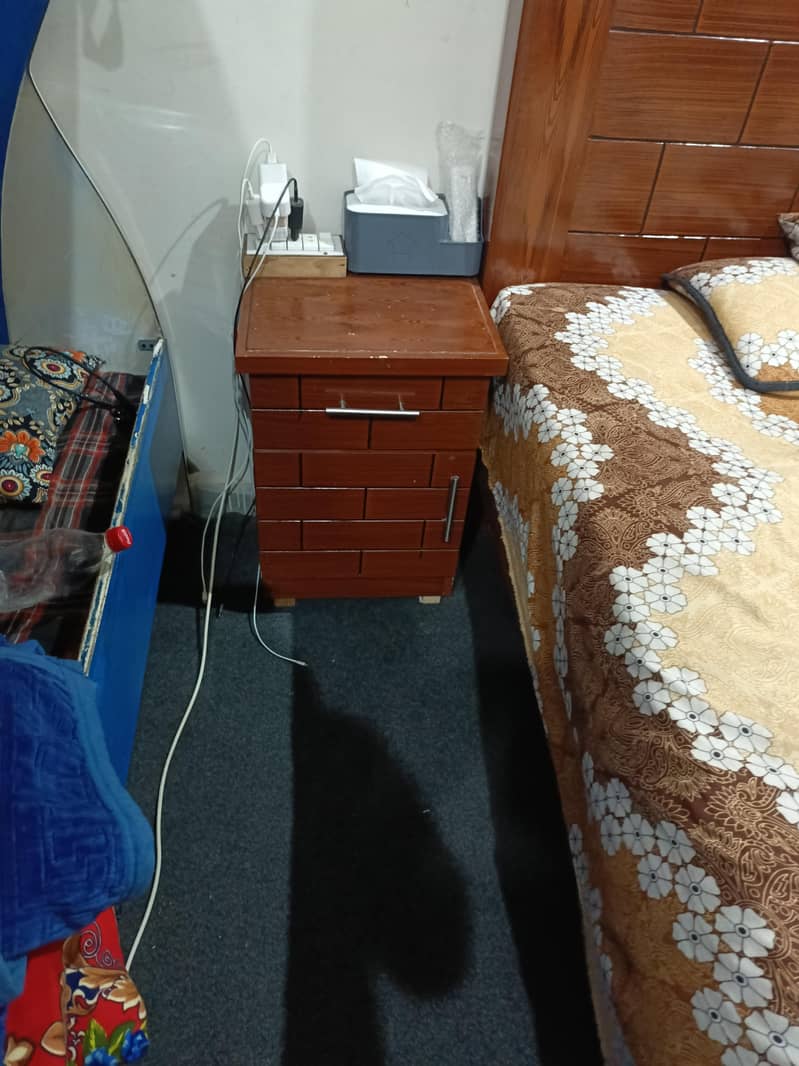 complete bed set 0