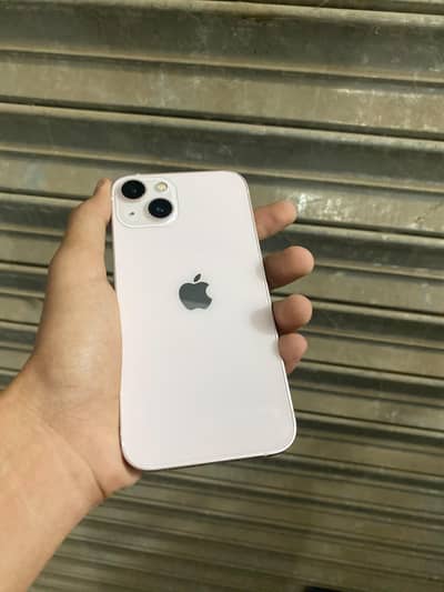 Apple iPhone 13