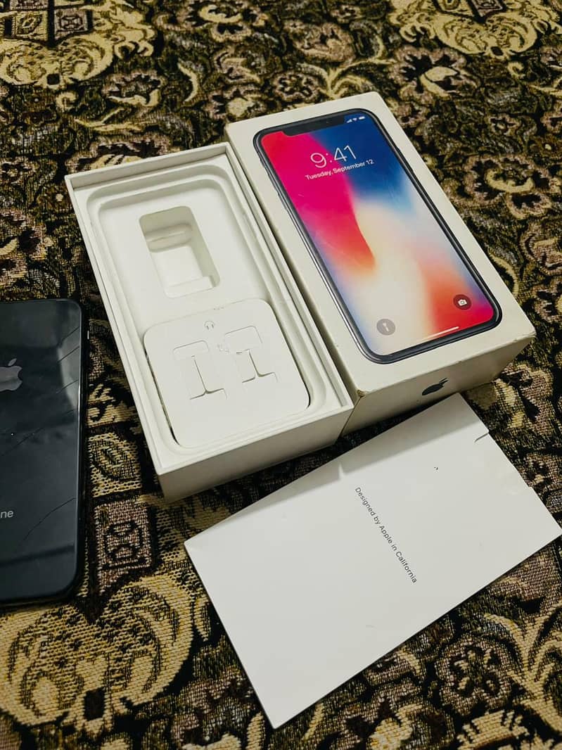 Apple iPhone X 13