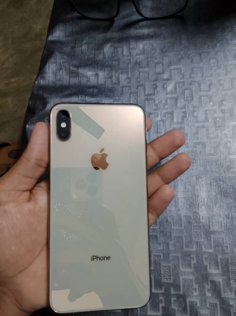 Apple iPhone XS Max 0