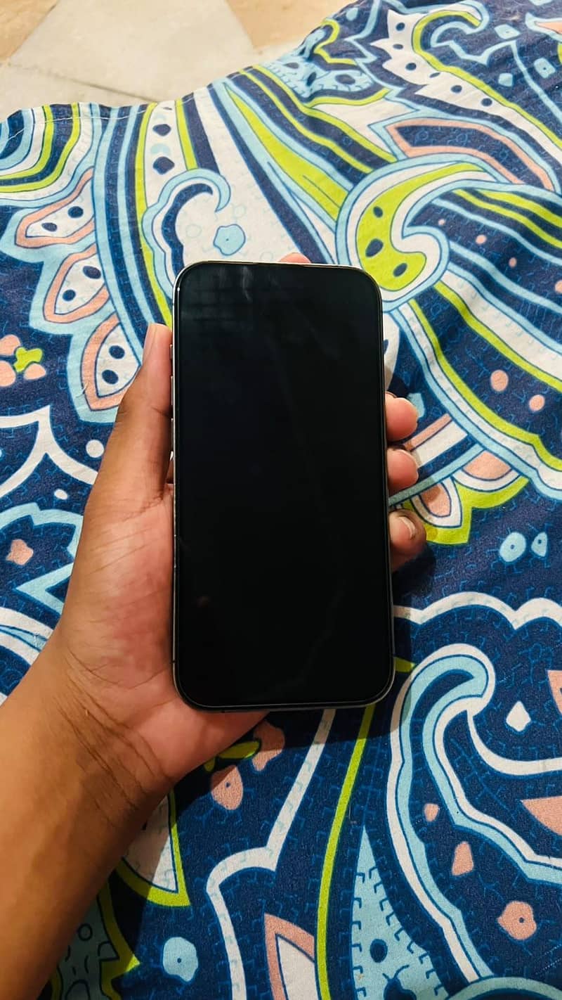 Apple iPhone 14 Pro 3
