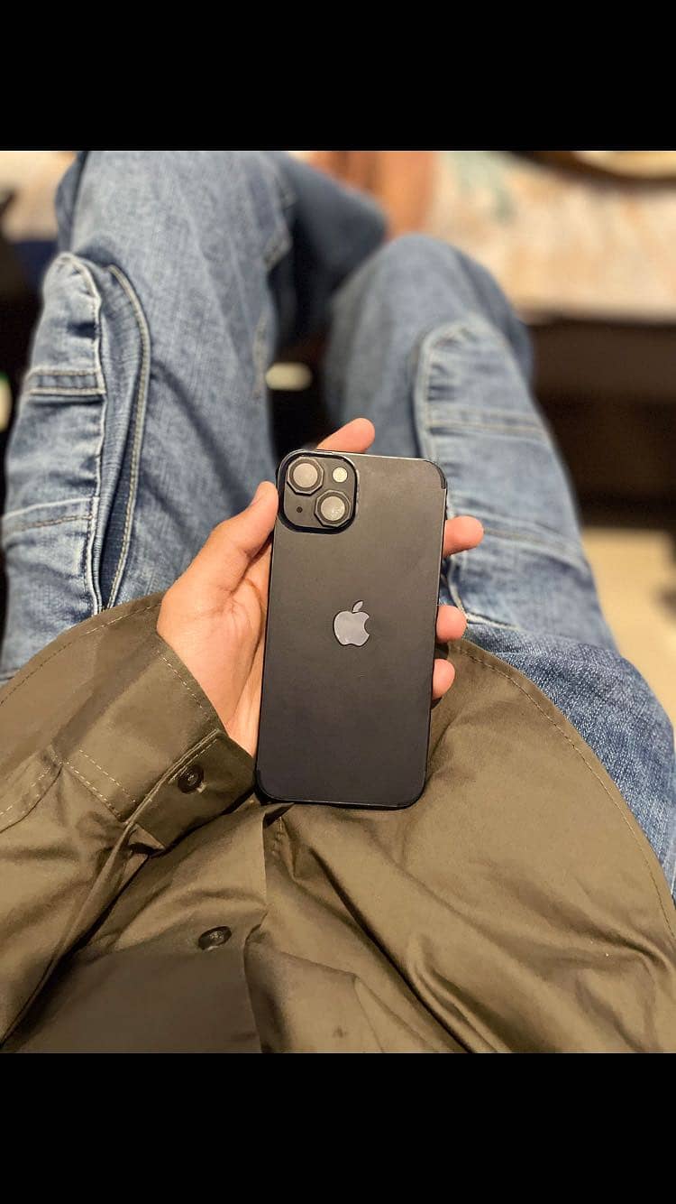 Apple iPhone 13 7