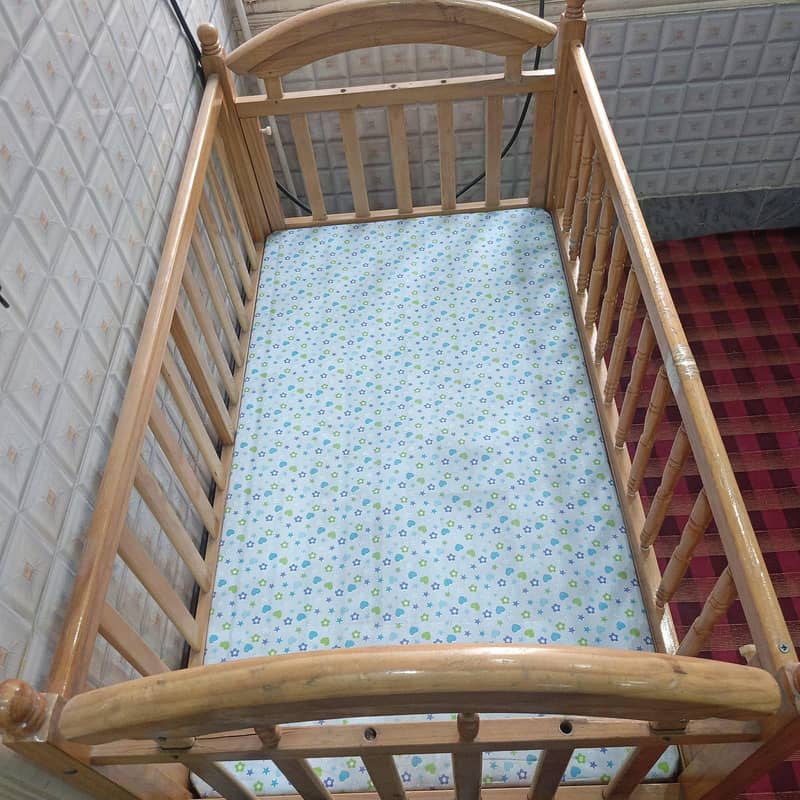 Baby cot 2