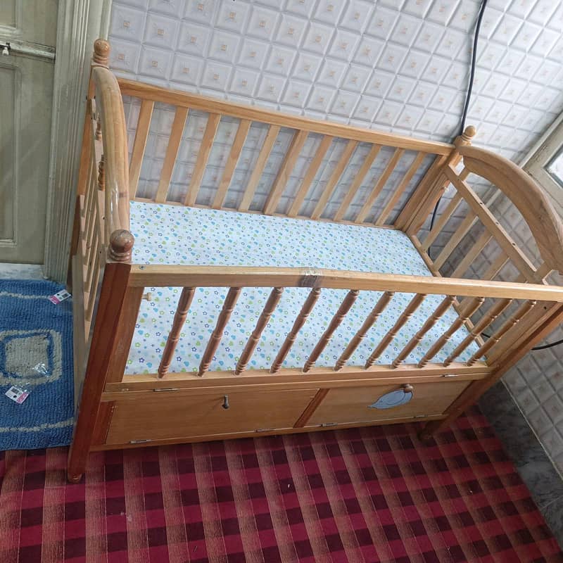 Baby cot 4