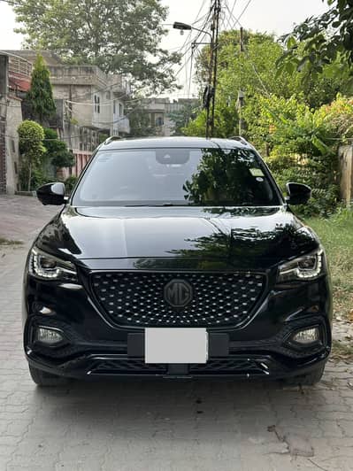MG HS 2022