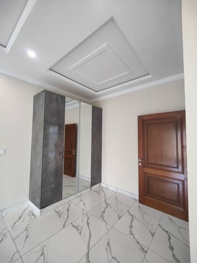 Kanal House For Rent Beautiful Location In Dha Phase 4