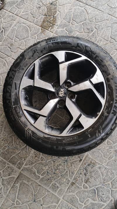Sportage Original Rim and Tyre