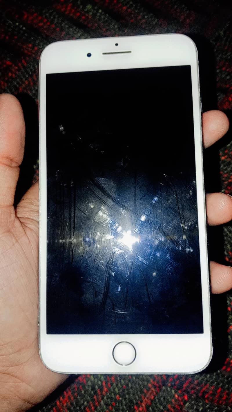 Apple iPhone 7 Plus 0