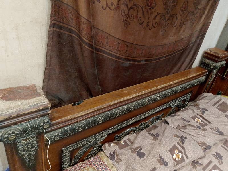 double size bed 1