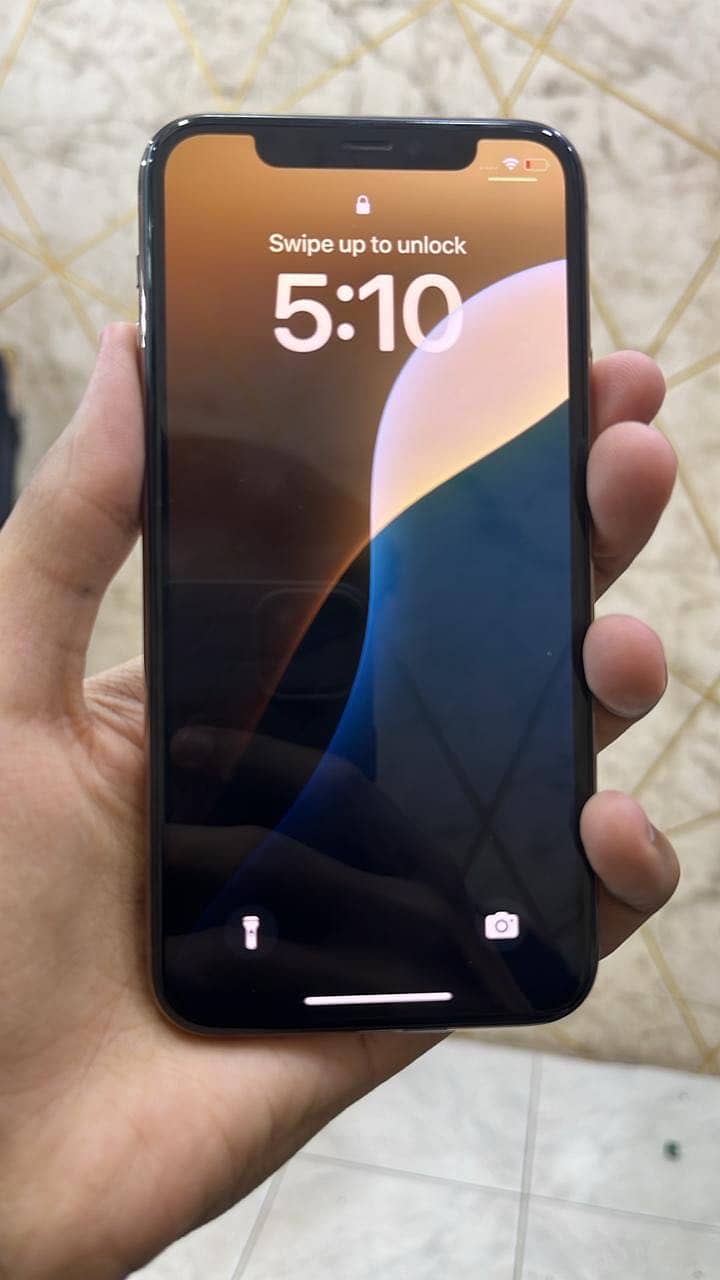 Apple iPhone 11 Pro 1