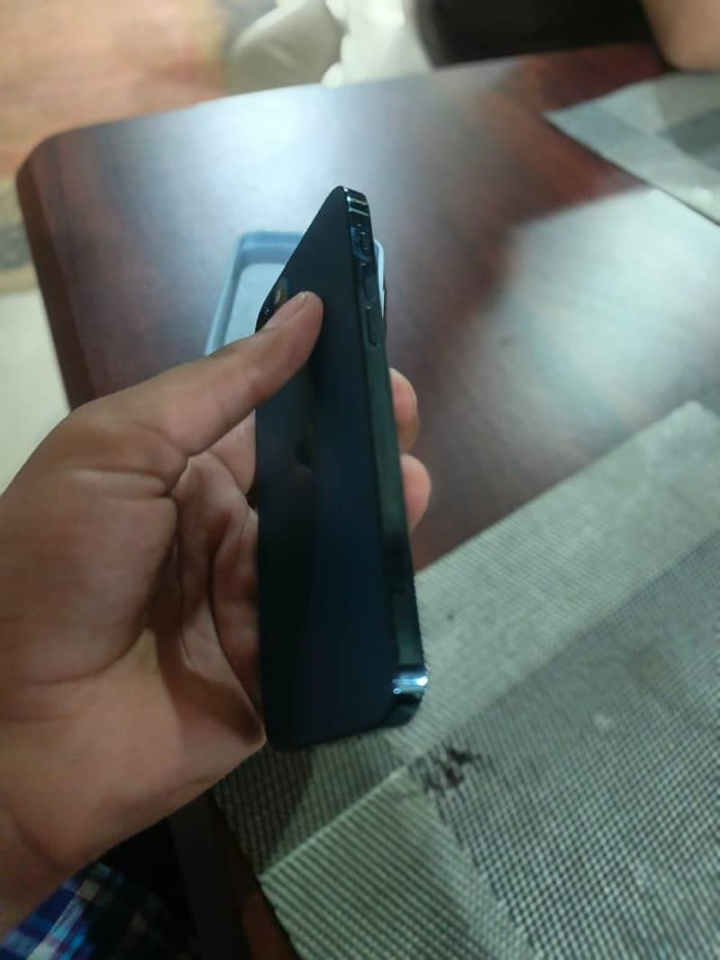 Apple iPhone 12 Pro 15