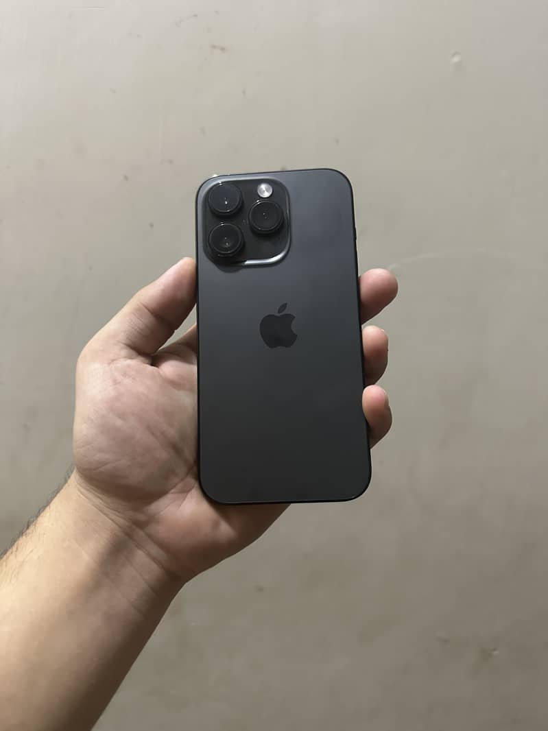 Apple iPhone 14 Pro 0