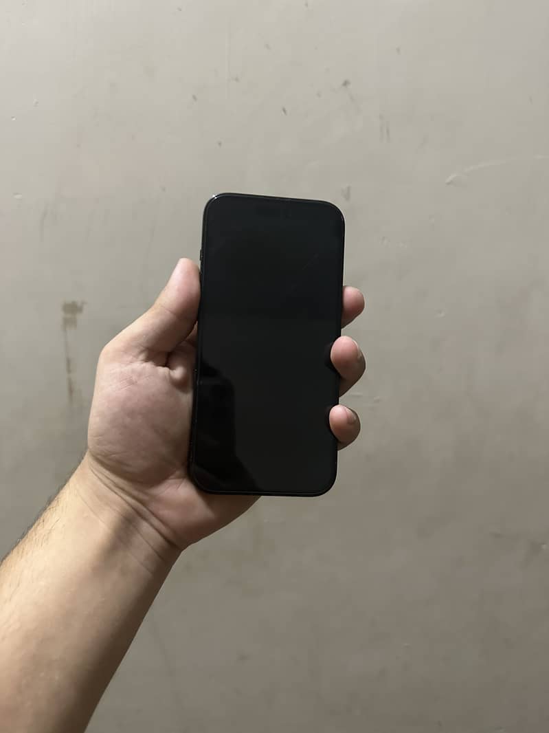 Apple iPhone 14 Pro 1