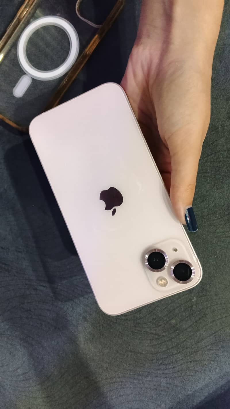 Apple iPhone 13 3