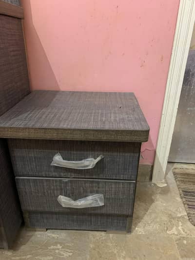 wooden bed set