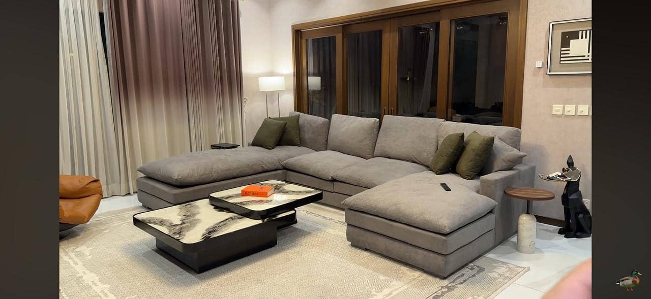 PREMIUM SOFA 0